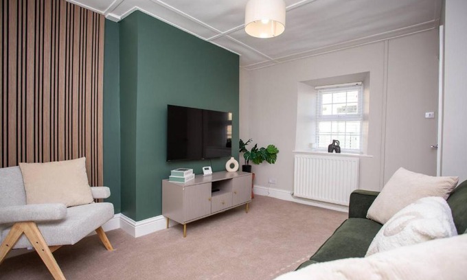 Haltwhistle House | Vacant Nests The Mellow House Wi-fi Village