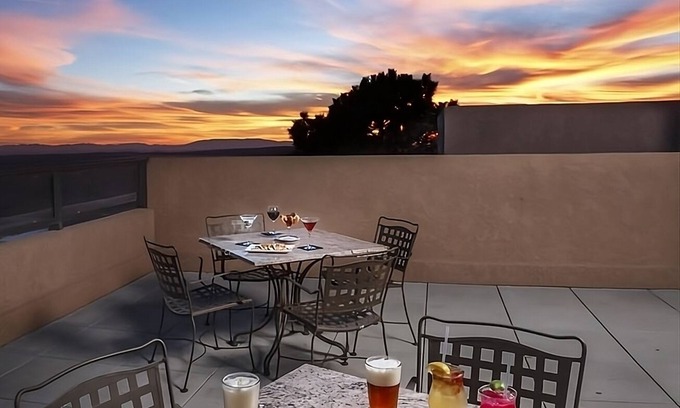 Mesa Verde National Park Hotel | Vacation Starts Here! Dining, Access to National Park Right Outside Property