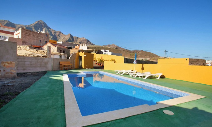 La Aldea de San Nicolas House | Vacation Home 'Villa Paraiso Aldeano 2' with Mountain View, Shared Pool and Wi-Fi