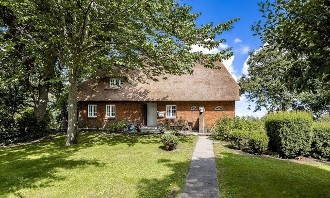 Emmelsbuell-Horsbuell Apartment | Vacation apartment/apartment for 6 guests with 115m² in Emmelsbüll-Horsbüll (122870)
