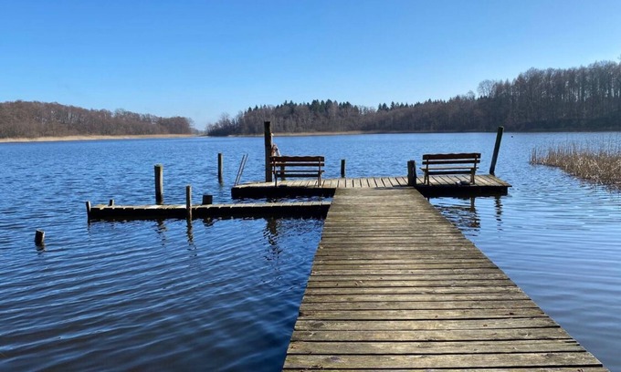 Lalendorf Apartment | Vacation apartment Seeperle with lake view and direct lake location
