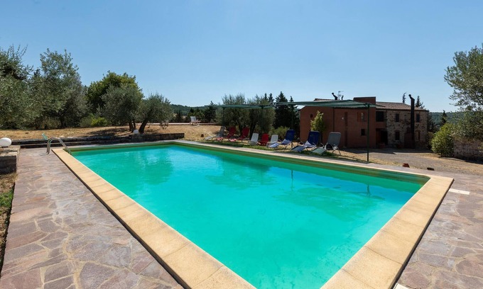Montegabbione Apartment | Vacation apartment on a large estate, where the house of the owners is also located.