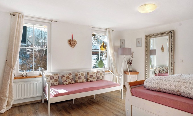 Sankt Georgen im Schwarzwald Apartment | Vacation apartment 3 - 9 persons' 2 bathrooms, balcony and Wi-Fi