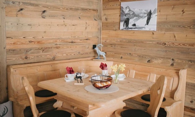 Rofleuten Apartment | Vacation apartment Almgspür - Guesthouse Sonnenplatzerl