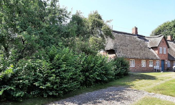 Alkersum Apartment | Vacation apartment/apartment for 4 guests with 96m² in Alkersum (267662)