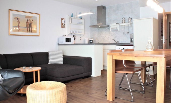 Oertzenhof Apartment | Vacation apartment "Blume" on Poel