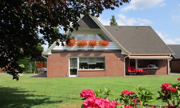 Luhe Apartment | Vacation apartment - Altes- Land - Haselhuhn family - Holiday apartment