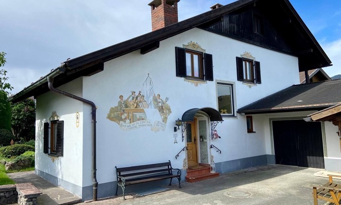 Eschenlohe Apartment | Vacation apartment "Eschental" * with terrace, garden, infrared cabin and WLAN