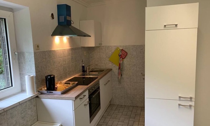 Oberhausen Apartment | Vacation apartment/fitter's apartment on the ground floor with terrace in a central location