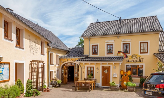Neroth Apartment | Vacation Apartment "Hotel Am Eifelsteig"
