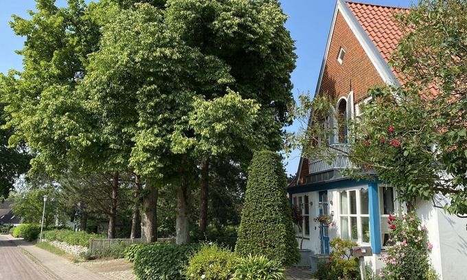 Worpswede Apartment | Vacation apartment in central location/town center, quiet one-way street