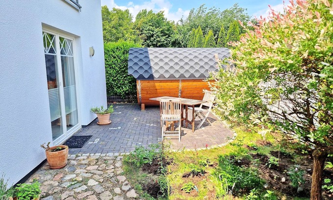 Wismar Apartment | Vacation apartment in the Künstlerhaus - ABC597