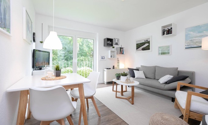Lutt Kiepenbarg Apartment | Vacation apartment Kleines Glück in the apartment complex Wennseestraße