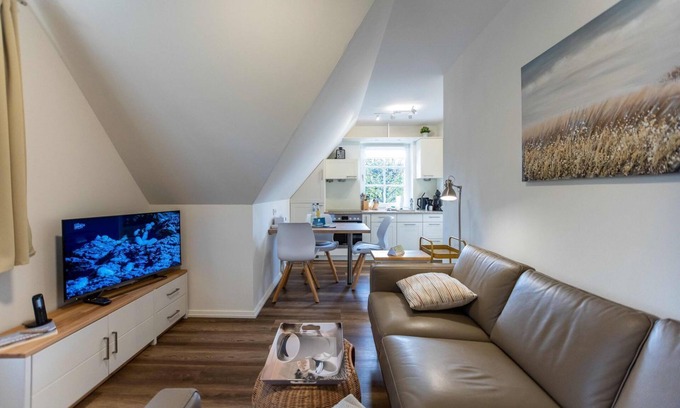Oldsum Apartment | Vacation apartment Klintum - pure idyll and very quiet