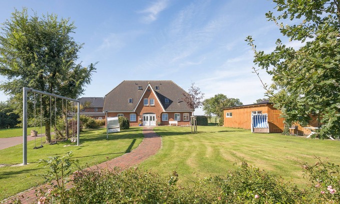 West Husum Apartment | Vacation apartment Maashof Godewind in Husum for up to 6 people
