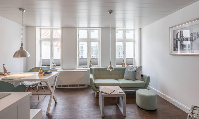 Zentrum Apartment | Vacation apartment "Meeresstrand" in Husum for up to 2 people