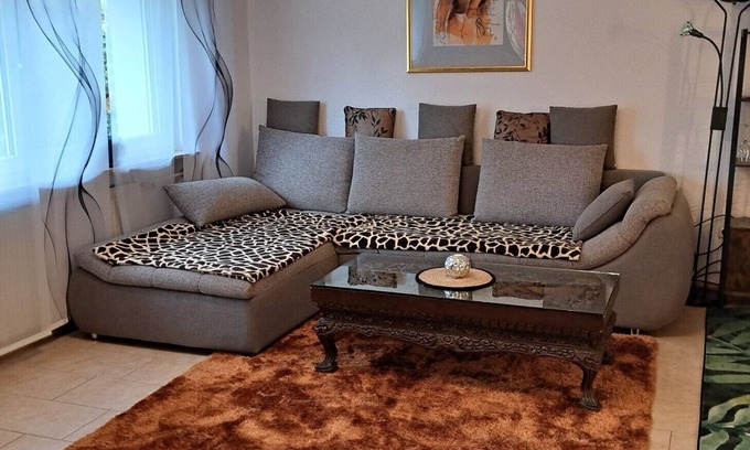 Volkach Apartment | Vacation apartment "Zoe" with balcony in a central location in Volkach