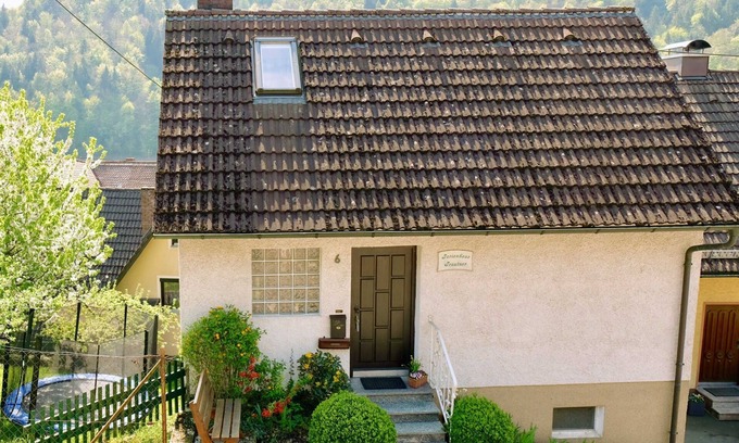 Wiesenttal Apartment | Vacation cottage Trautner