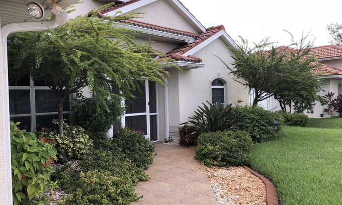 Warm Mineral Springs House | Vacation Cute house walking distance to Warm Mineral Springs