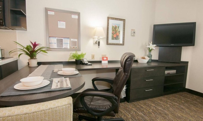 Anaheim Resort Resort | Vacation Day Is Always A Great Idea! Pets Allowed, Outdoor Patio
