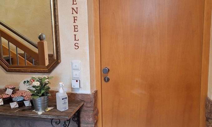 Bruchweiler-Baerenbach Apartment | Vacation apartment Drachenfels - Haus Wiesengrund