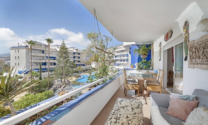 Los Cristianos Apartment | Vacation 'Graciosa' with Sea View, Private Terrace and Wi-Fi