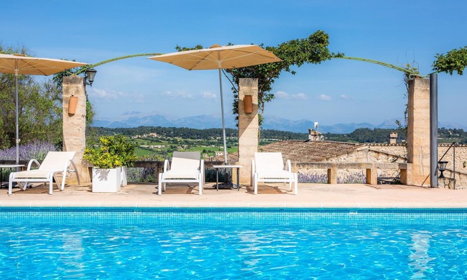 Lloret de Vistalegre House | Vacation Home "Sa Rota den Palerm 3" with Mountain View, Pool, Wi-Fi, Garden & Terrace