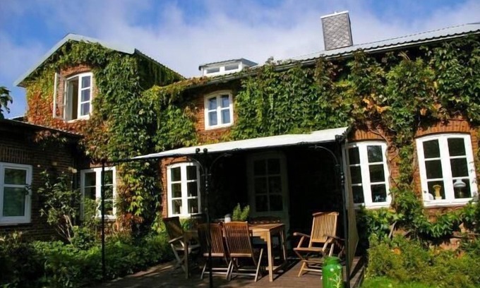 Emmelsbuell-Horsbuell House | Vacation home Hyggebüll in Emmelsbüll-Horsbüll for up to 15 people