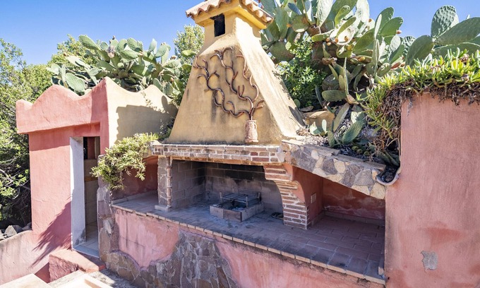 Tertenia House | Vacation Home 'Appartamento Sole 1' with Sea View, Garden