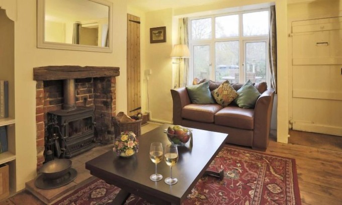 Westleton House | Vacation home Briar Cottage in Halesworth - 3 persons, 2 bedrooms