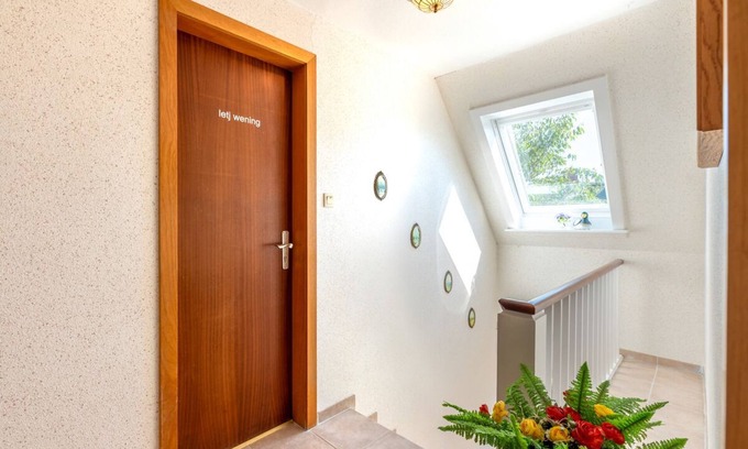 Oldsum Apartment | Vacation home Broders - Holiday apartment jetj wening