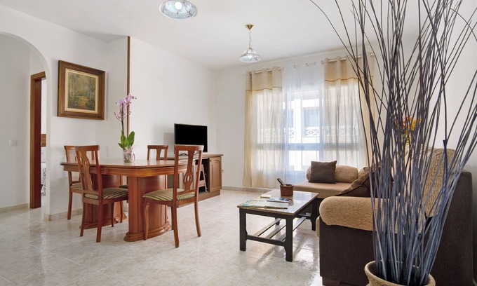 Gran Tarajal House | Vacation Home "Casa Rosi" with Mountain View & Wi-Fi