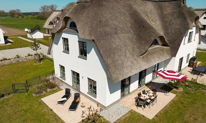 Stolpe auf Usedom Apartment | Vacation home Ole Bull 15 - Inseldomizil Stolpe - Vacation under thatch on Usedom