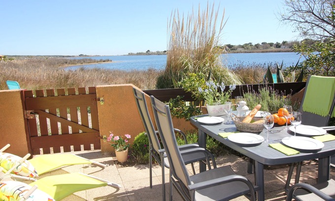 Les Ayguades House | Vacation home directly on the beach in a dream location in a complex with a pool