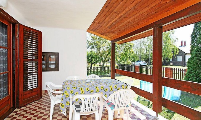 Balatonkeresztur House | Vacation home Betula by Interhome