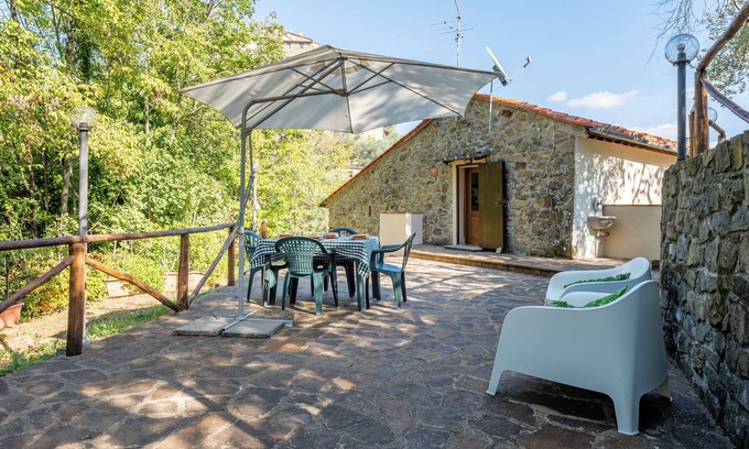 Aramo House | Vacation Home "Il Colletto Romantic Stonehouse" with Mountain View, Garden & Terrace