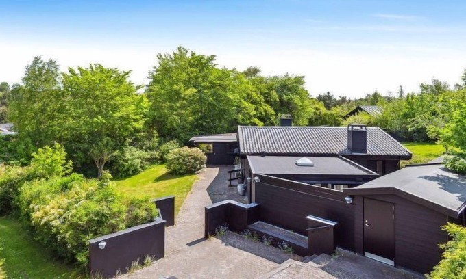 Holloselund House | Vacation home "Ilmo" - 750m from the sea in Sealand in Vejby - 8 persons, 2 bedrooms