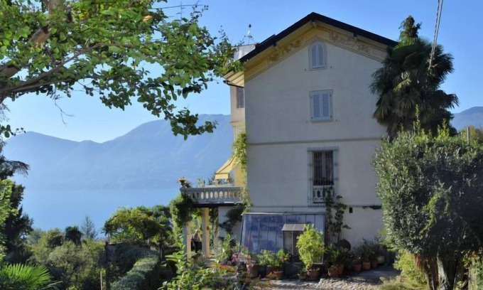 Brezzo di Bedero House | Vacation home Mon Cher in Brezzo di Bedero - 6 persons, 3 bedrooms
