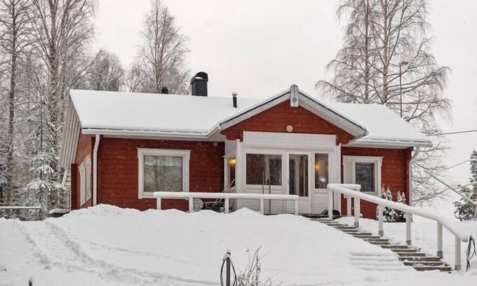 Ylitornio House | Vacation home Käpälämäki in Ylitornio - 6 persons, 2 bedrooms