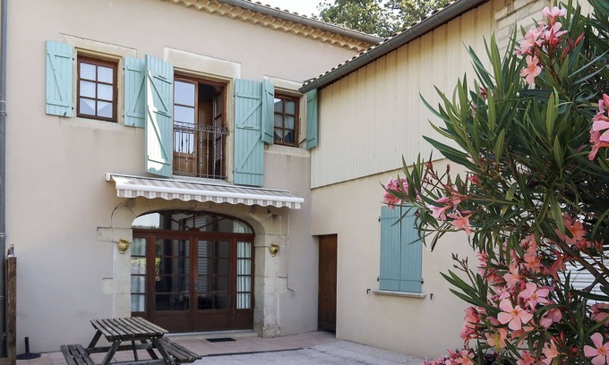 Grillon House | Vacation home Le Mas by Interhome