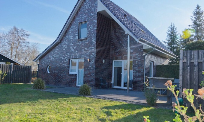 Sudbrookmerland House | Vacation home Meerbude