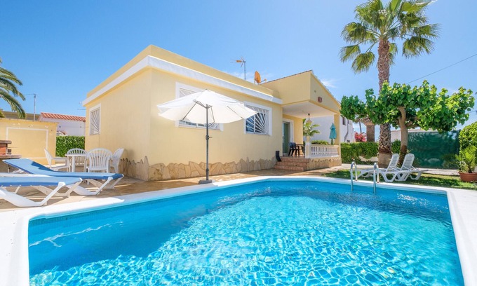 Vinaros House | Vacation Home "Marblau 2" with Private Pool, Terrace & Wi-Fi