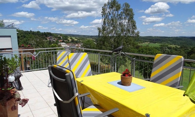 Losheim am See Apartment | Vacation home Schaumbergblick