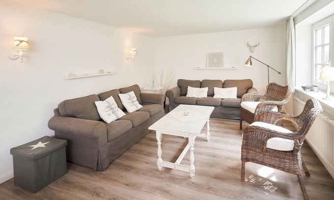 Steinberg Apartment | Vacation home Stürsholz Gut Oestergaard - Holiday home Stürsholz