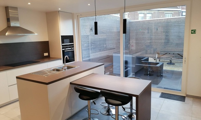 Ypres House | Vacation home The Front Door N°28, TOP comfort center Ypres