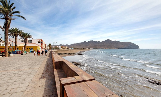 Tuineje House | Vacation Home "Un Pedazo De Cielo" with Mountain View & Private Terrace