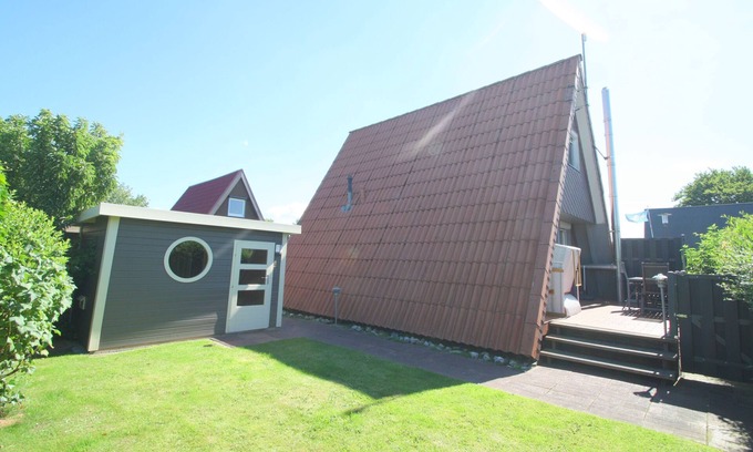 Friedrichskoog-Spitze House | Vacation home, with outdoor sauna, fireplace - Ferienhaus Krug