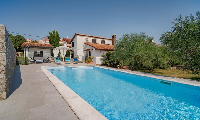 Kornic House | Vacation home with pool, olive trees, beach TRAVELER Reiseburo Krk - ID 2175