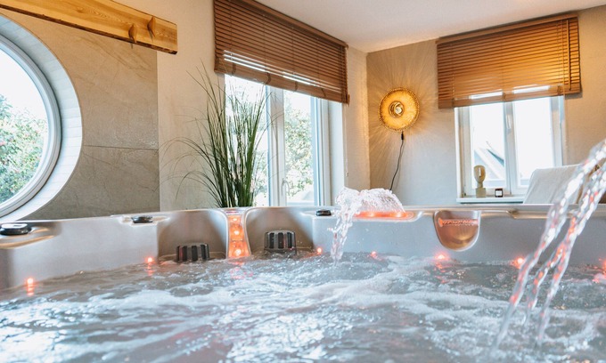 Medebach House | Vacation home with whirlpool and sauna at Aventura Spielberg, garden, terrace