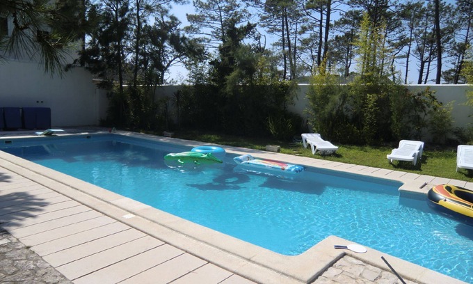 Leiria Villa | Vacation House and Beach